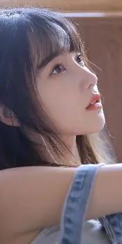 影帝刘德华,怀抱遗像送,别亡父,28圈网页版,28圈网页版官网,28圈H5网页版,28圈app官网进入